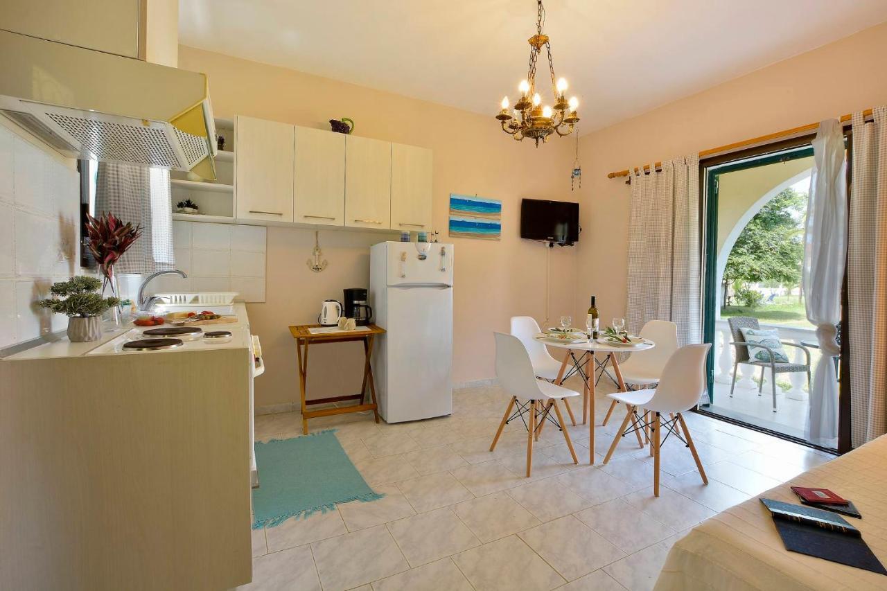 Ariadni Sidari Beach House エクステリア 写真
