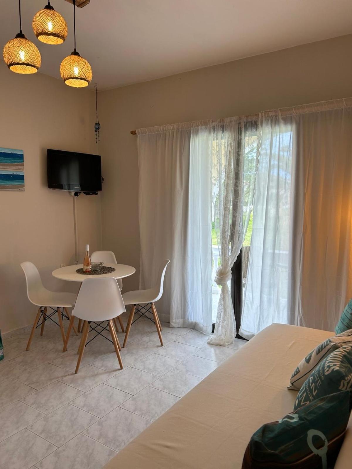 Ariadni Sidari Beach House エクステリア 写真