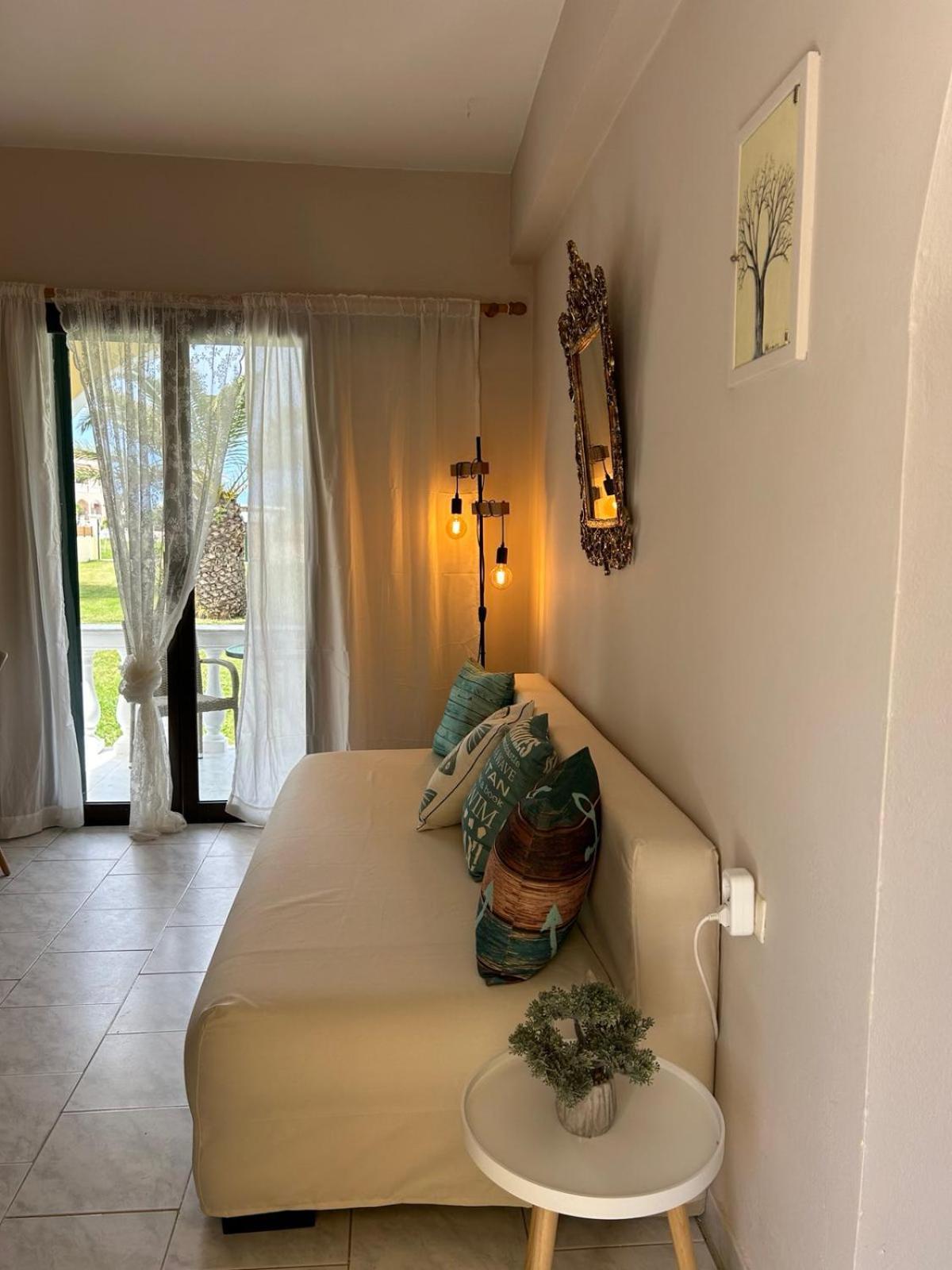 Ariadni Sidari Beach House エクステリア 写真